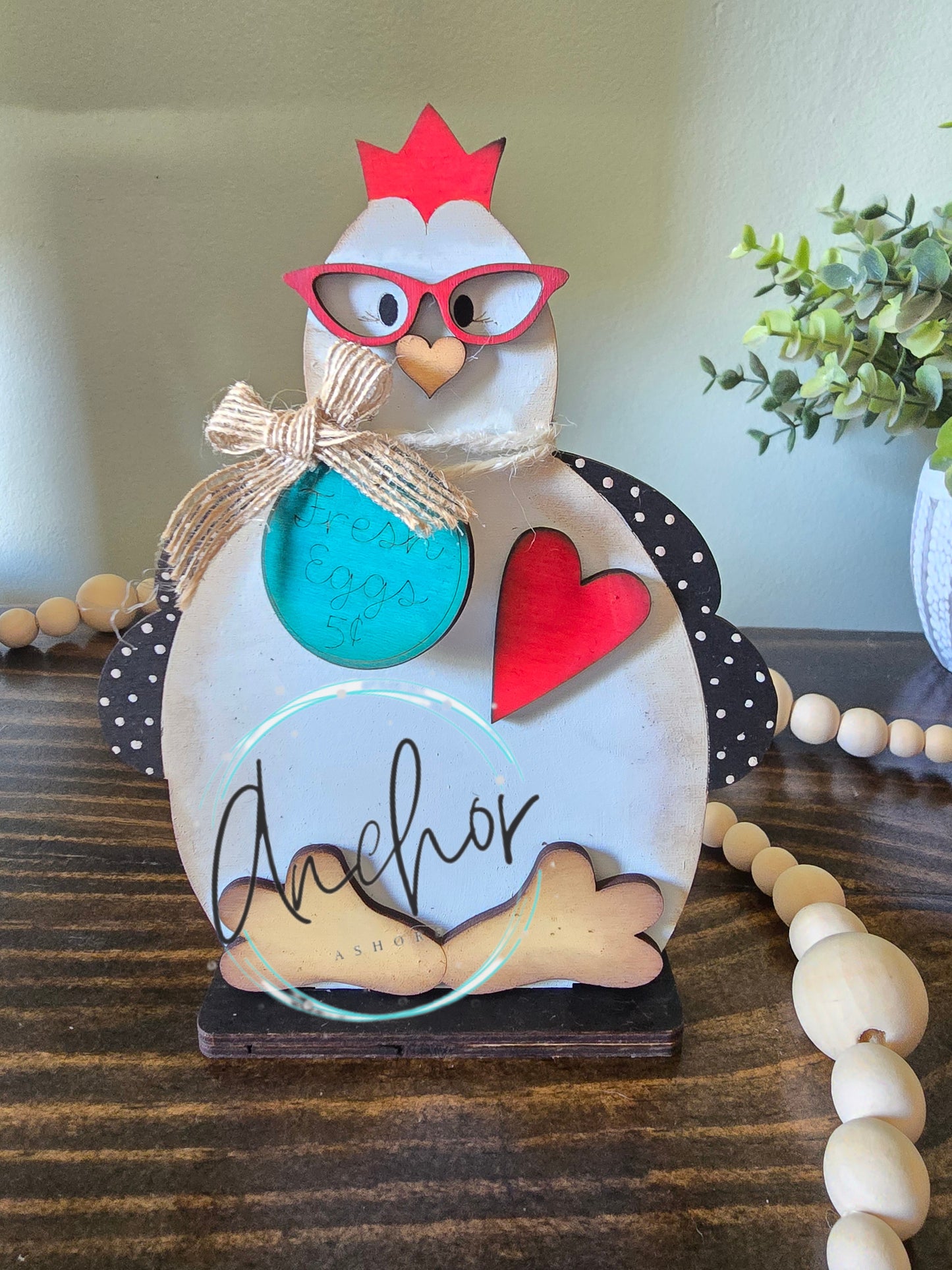 Momma Hen Shelf Sitter